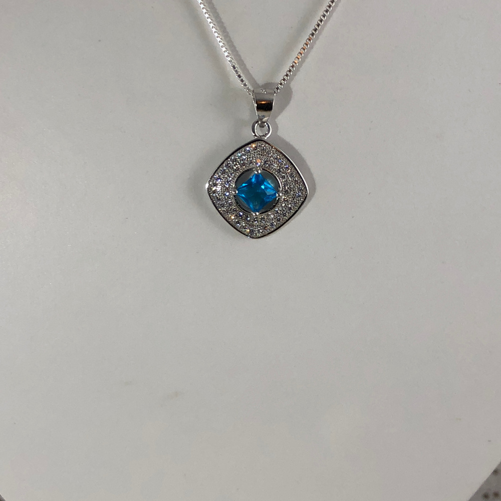 1CT Swiss Blue Topaz 925 Silver Pendant 16" Chain